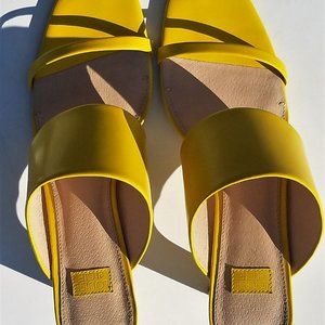 Louise et Cie Women's Lula Sandal - Size 7M